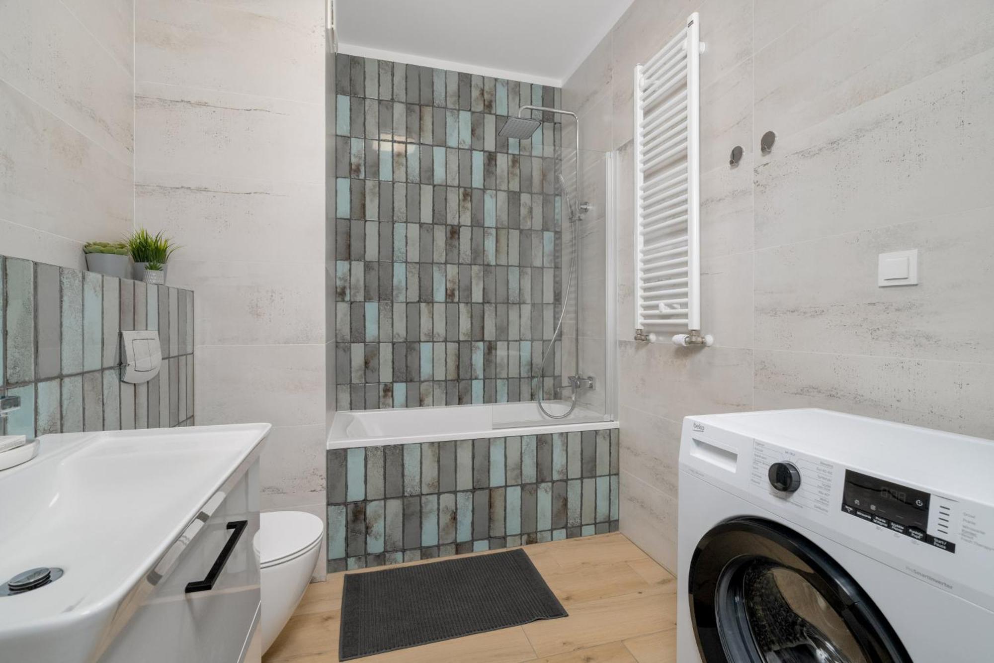 Cosy And Bright Apartment With Parking In Poznan By Noclegi Renters Екстериор снимка